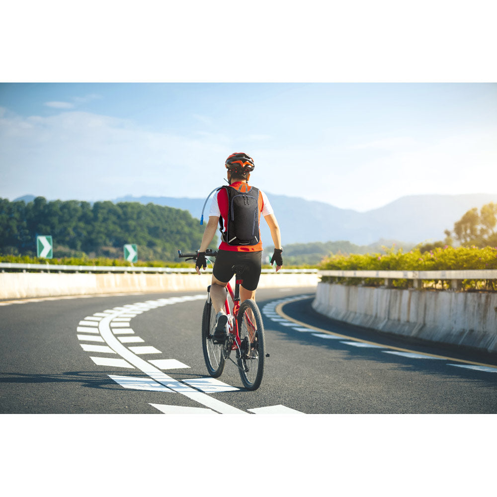 MOUNTI - Zaino Sportivo in 420D con Sacca Idrica 2 L - Cod. 92628